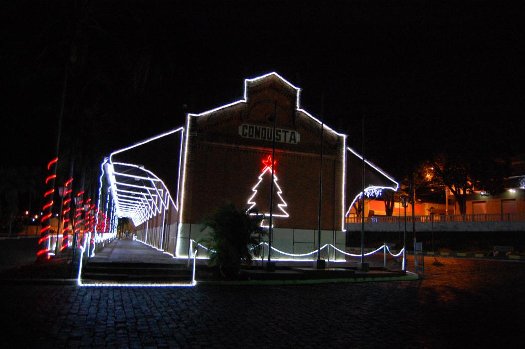 Câmara Municipal inaugura iluminação de Natal 2016 - Câmara Municipal de  Parauapebas